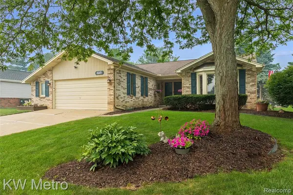 2154 Warrington, Rochester Hills, MI 48307