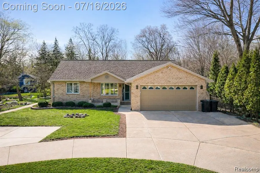 37209 Curwood, Sterling Heights, MI 48310 - #2