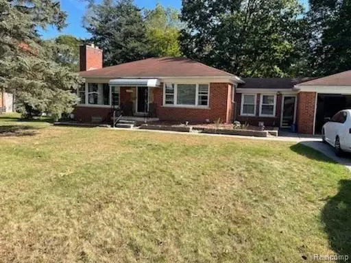 23409 Ranch Hill, Southfield, MI 48033