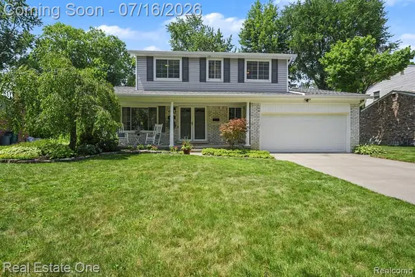 4255 Greensboro, Troy, MI 48085