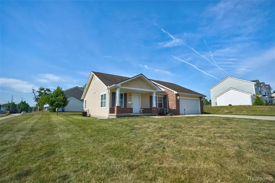 470 E Wood, Flint, MI 48503 - #3