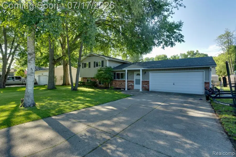 5535 Lake Vista, Waterford, MI 48327 - #3