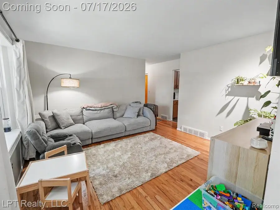 32205 John Hauk, Garden City, MI 48135 - #3