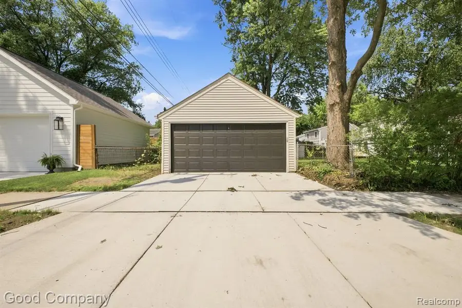 1124 E 5th, Royal Oak, MI 48067 - #2