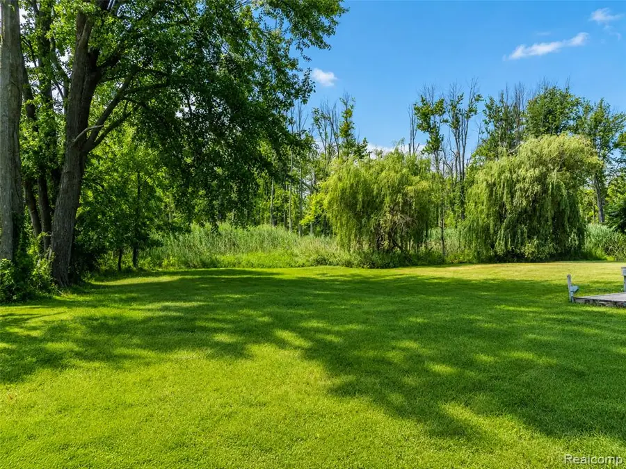 20301 Huron River, Rockwood, MI 48173 - #2