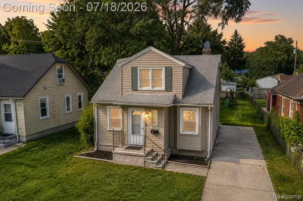 5660 Kingston, Dearborn Heights, MI 48125