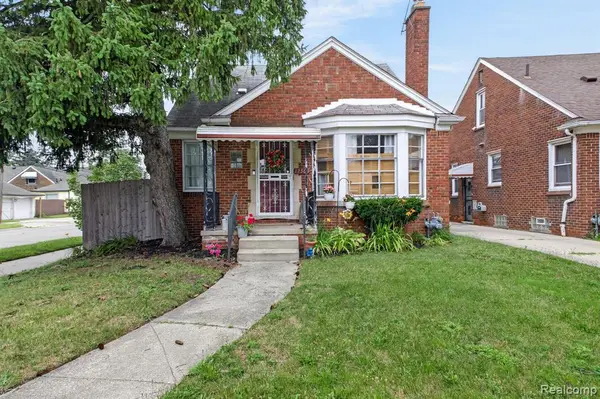 17501 Mendota, Detroit, MI 48221