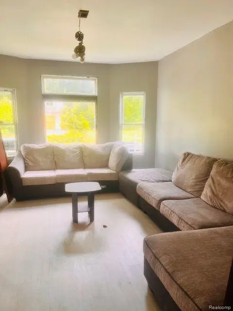 3964 Sheridan, Detroit, MI 48214 - #3