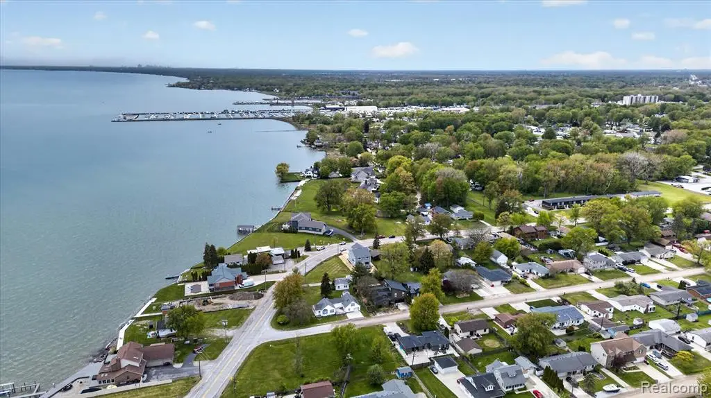 37235 Jefferson, Harrison Township, MI 48045 - #1