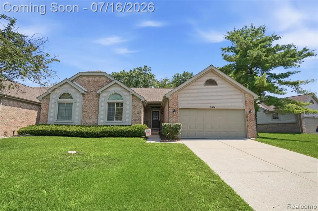 309 Pineknoll, Brighton, MI 48116 - #1