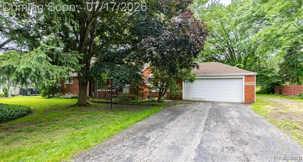 5511 Wright, Troy, MI 48098 - #1