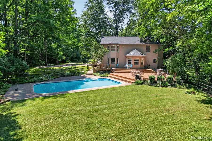 1919 Fox Ridge, Howell, MI 48843 - #2