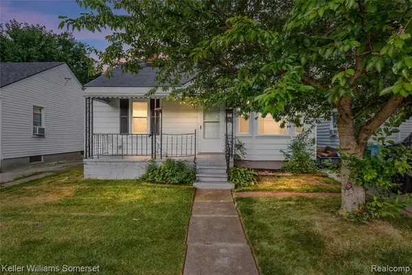 21178 Dexter, Warren, MI 48089