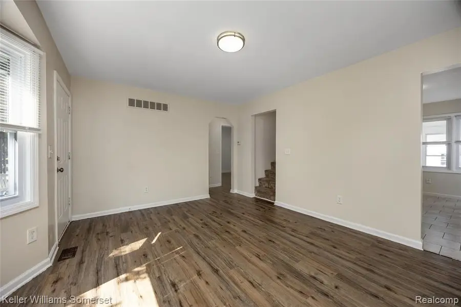 21178 Dexter, Warren, MI 48089 - #3