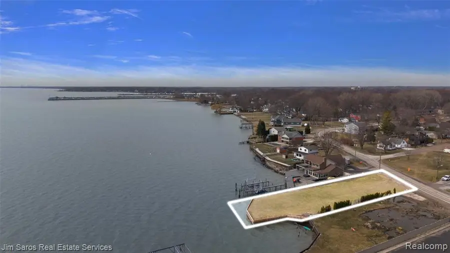 37340 Jefferson, Harrison Township, MI 48045 - #2