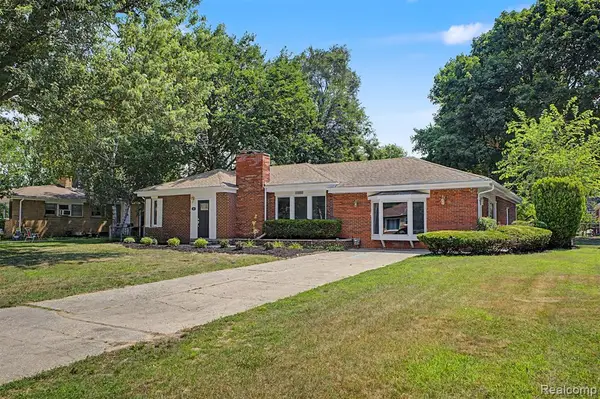 2313 Saint Joseph, West Bloomfield, MI 48324