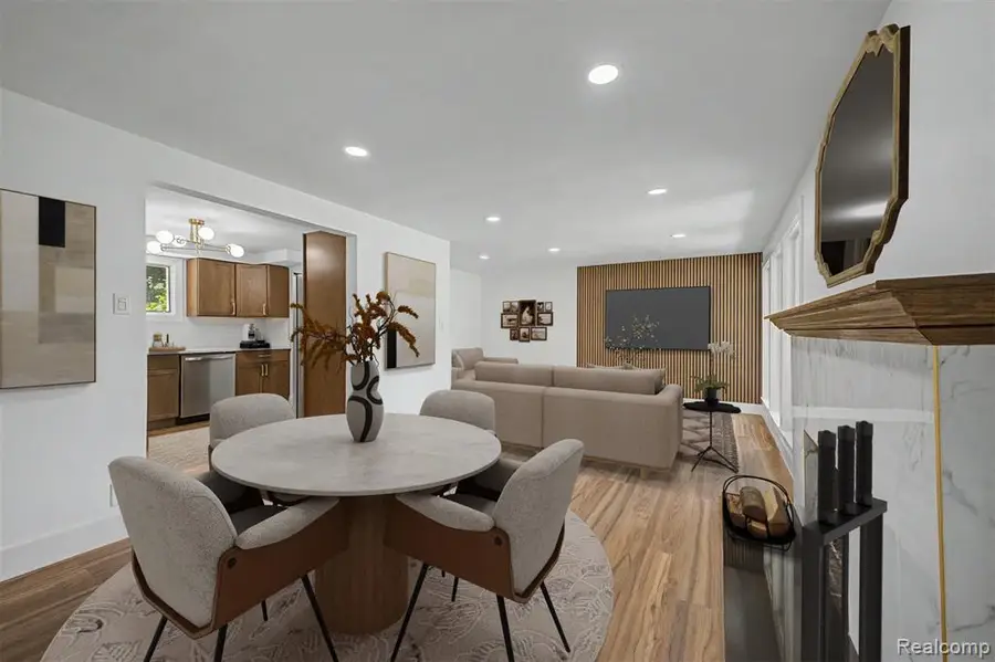 2313 Saint Joseph, West Bloomfield, MI 48324 - #3