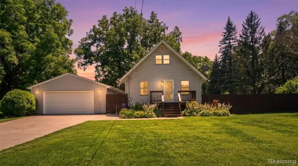 576 Brooks, Pontiac, MI 48340
