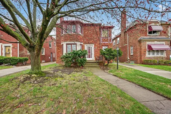 19921 Warrington, Detroit, MI 48221