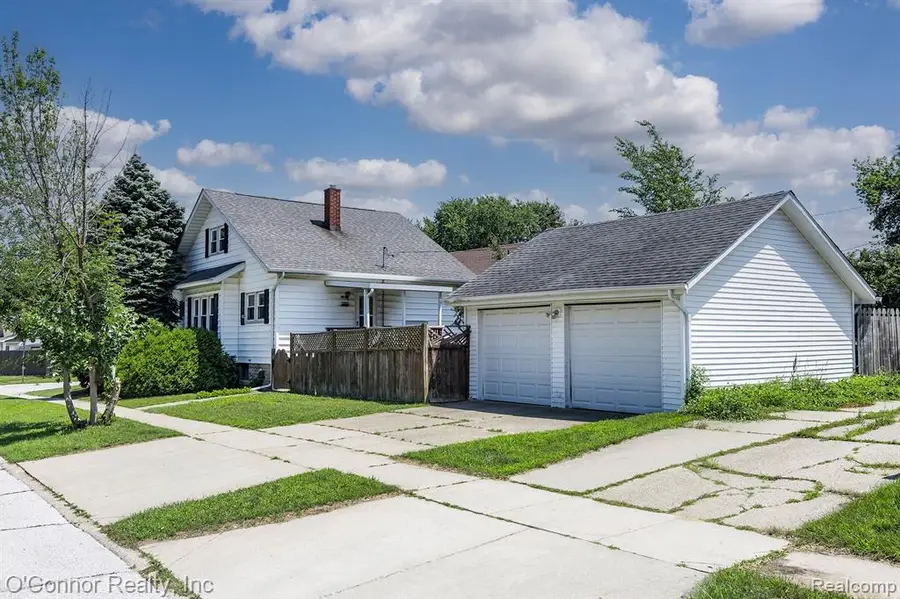 1303 15th, Port Huron, MI 48060 - #2