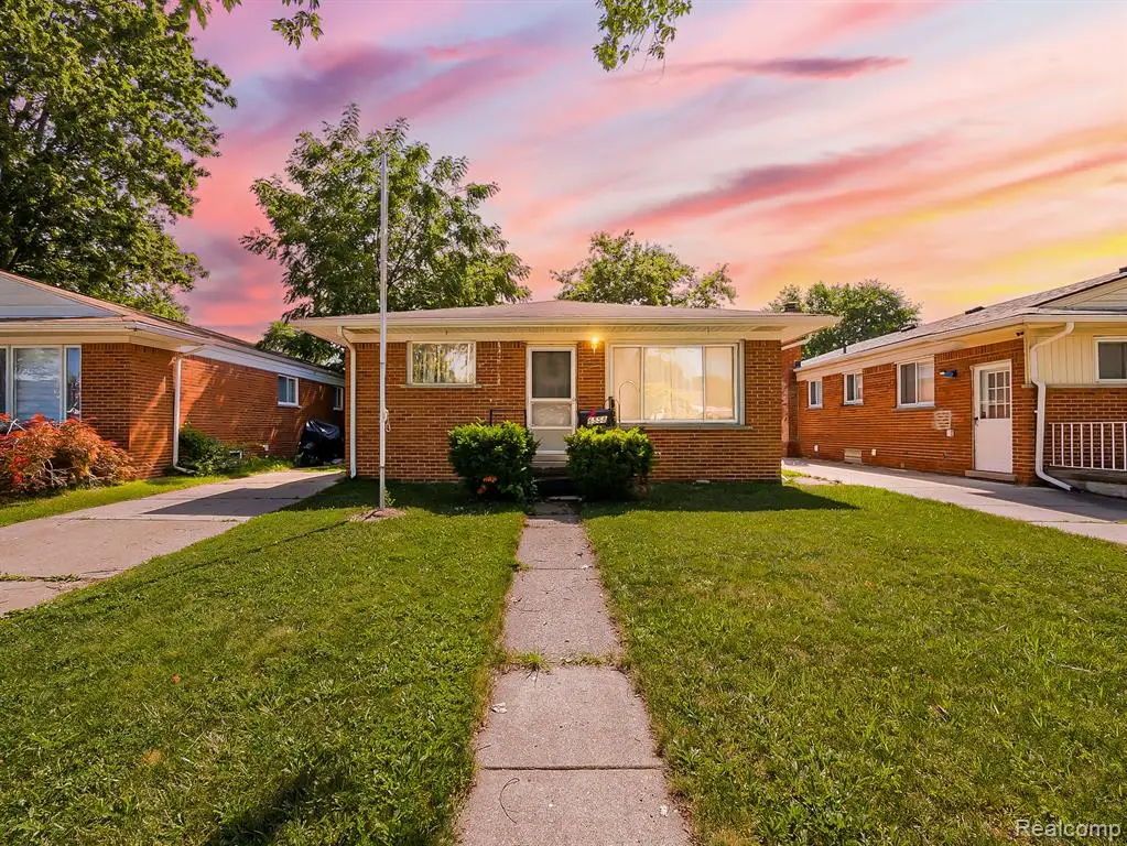 6558 Berwyn, Dearborn Heights, MI 48127 - #1