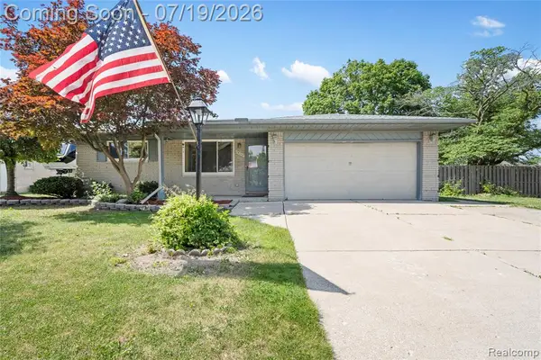 24208 Cambridge, Trenton, MI 48183
