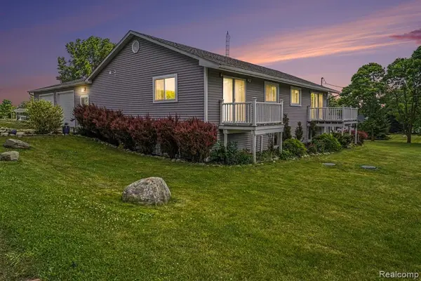 4848 Columbiaville, Columbiaville, MI 48421