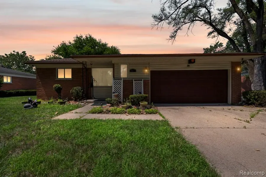 19079 Dorset, Southfield, MI 48075 - #2