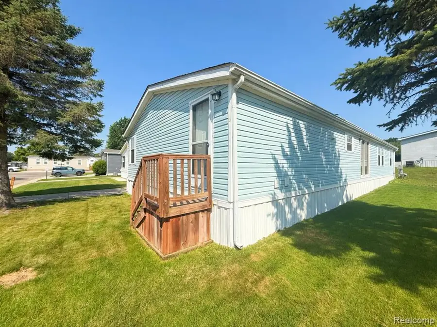 7023 Scarborough, Whitmore Lake, MI 48189 - #3