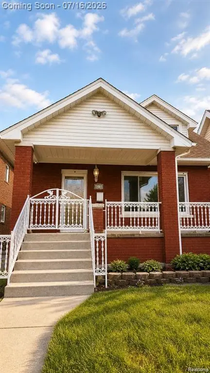 6131 Appoline, Dearborn, MI 48126