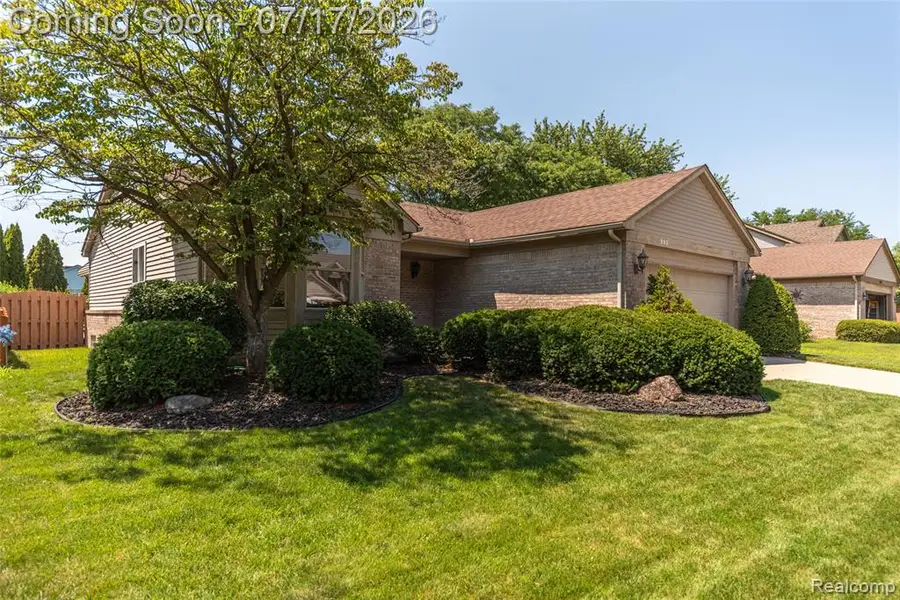 993 W Rose, Garden City, MI 48135 - #2