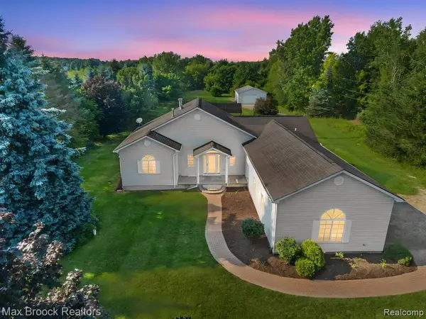 2165 Oakwood, Ortonville, MI 48462