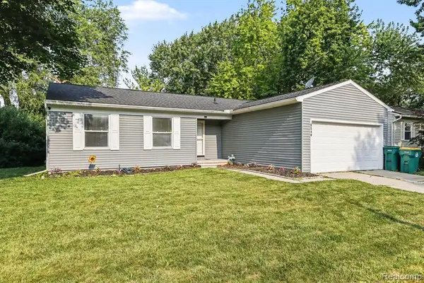 5540 New Meadow, Ypsilanti, MI 48197