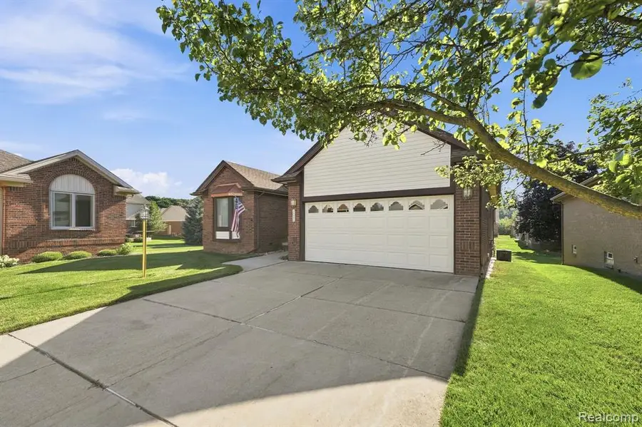 36464 Perfecta, Clinton Township, MI 48035 - #3