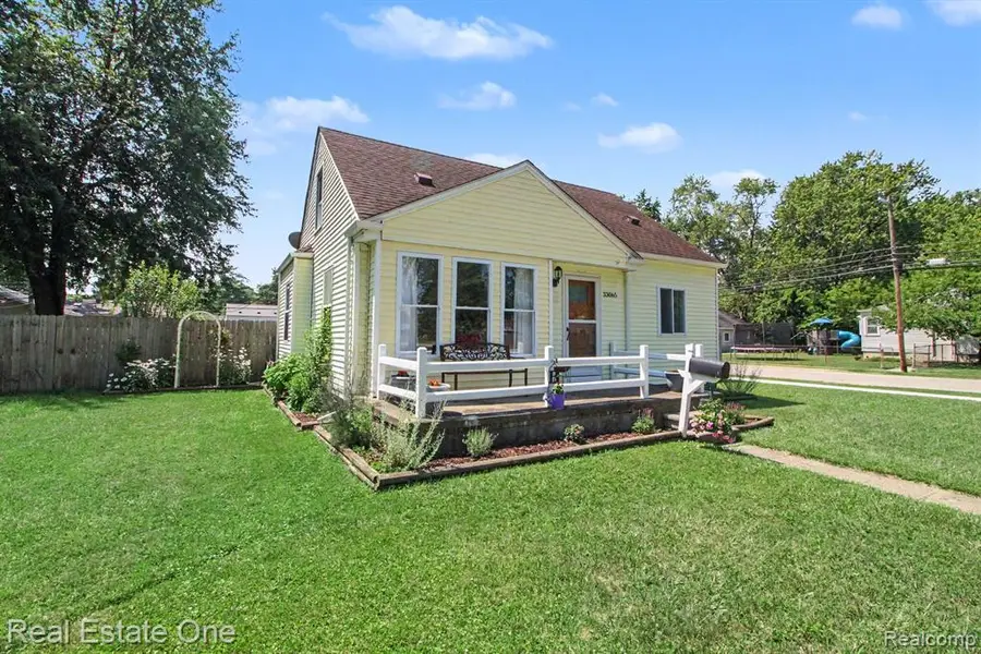 33065 John Hauk, Garden City, MI 48135 - #3