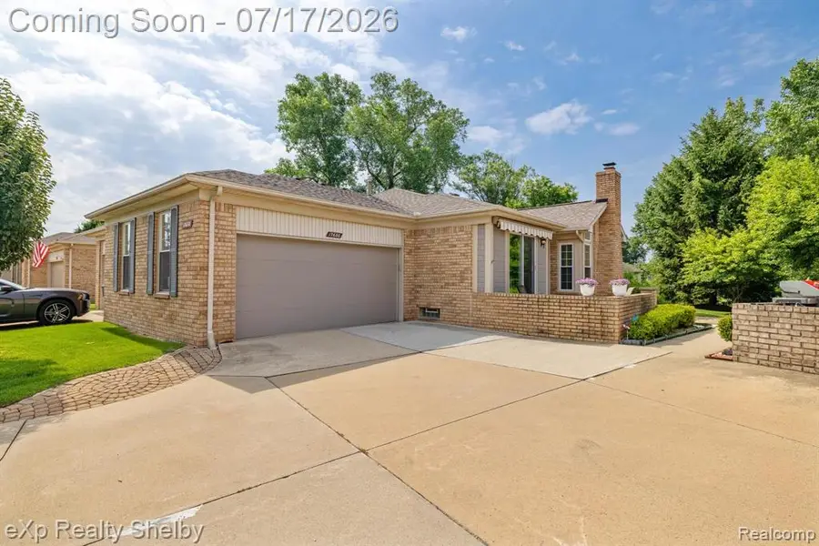 17680 Port Salem #37, Macomb, MI 48044 - #2