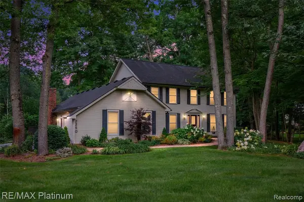 2250 Pepperidge, Brighton, MI 48114