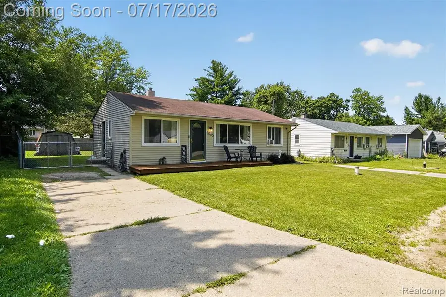 3045 Fisher, Commerce, MI 48390 - #2