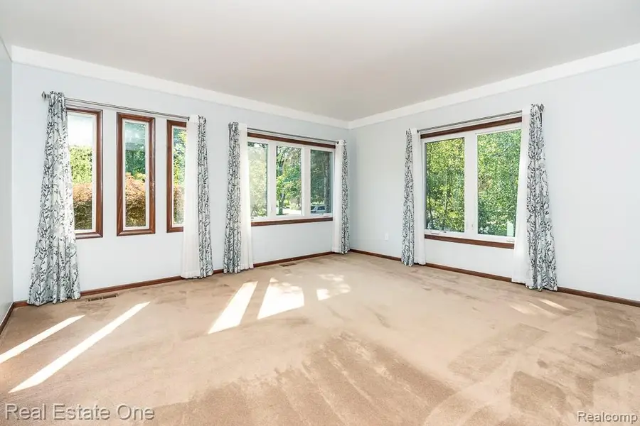 5129 Highmount, Troy, MI 48098 - #3