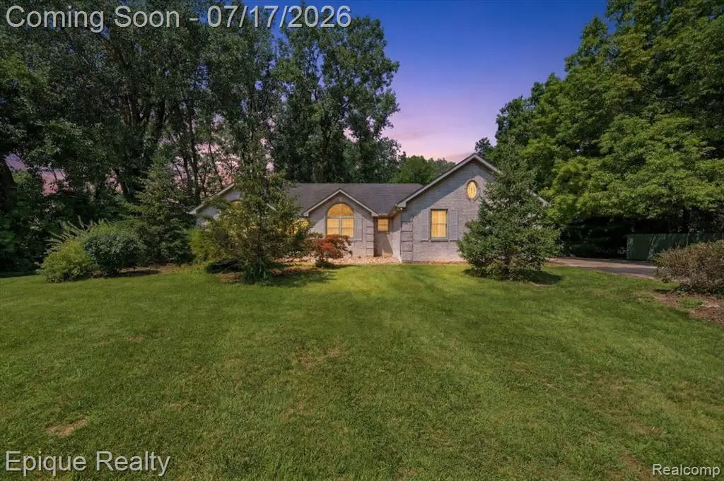 22520 Waltz, New Boston, MI 48164 - #1