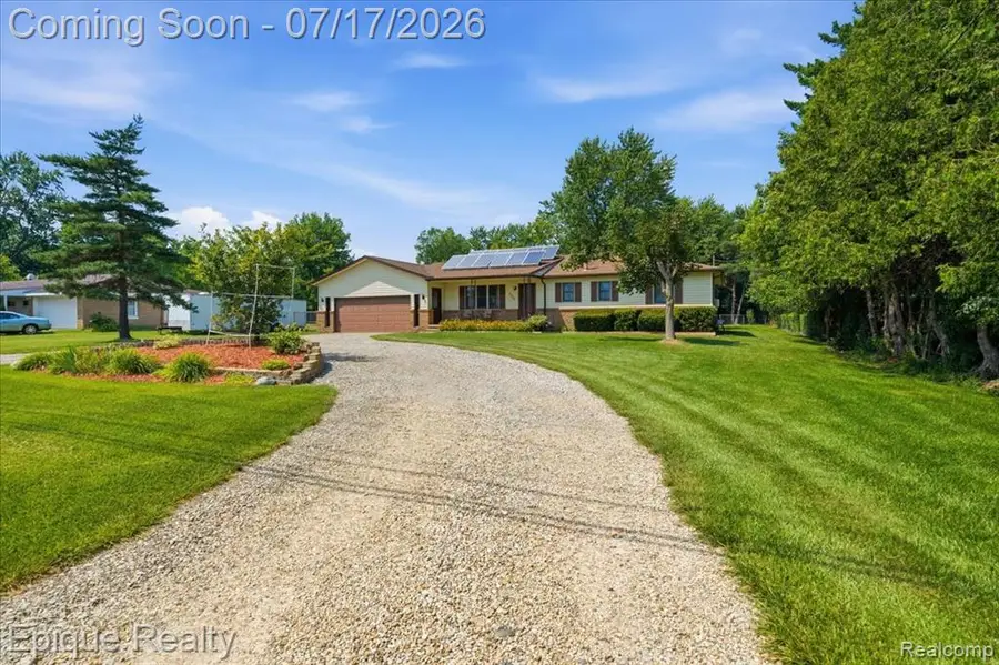 555 E Square Lake, Troy, MI 48085 - #2