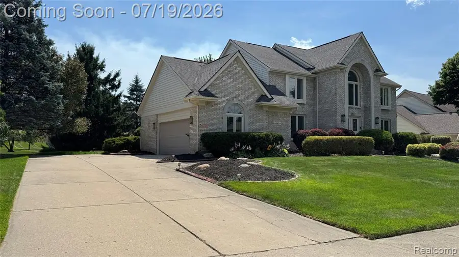 1919 Rolling Woods, Troy, MI 48098 - #2