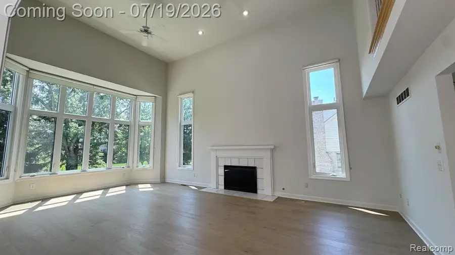 1919 Rolling Woods, Troy, MI 48098 - #3
