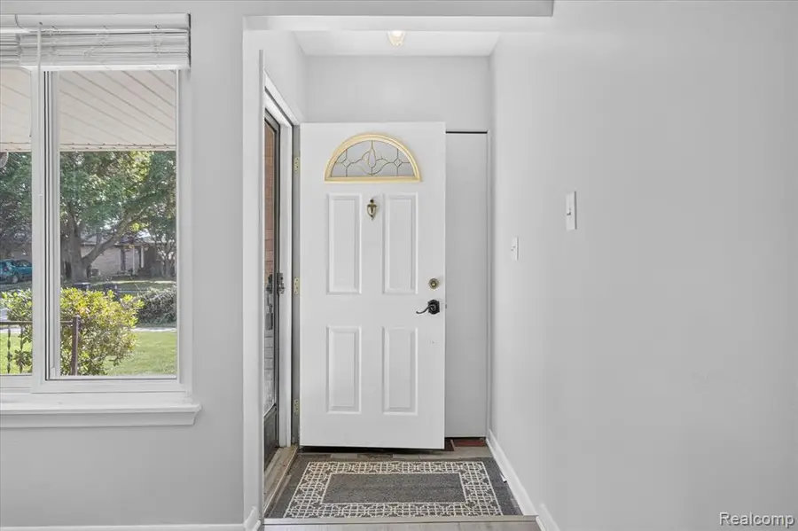 15109 Susanna Street, Livonia, MI 48154 - #2
