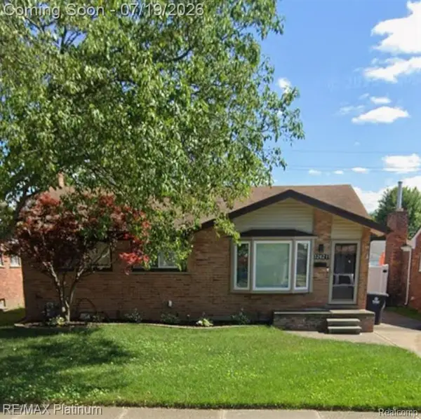 32021 Grandview, Westland, MI 48186