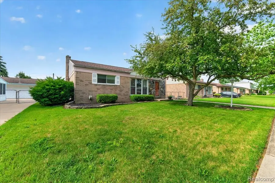 11908 Stamford, Warren, MI 48089 - #2