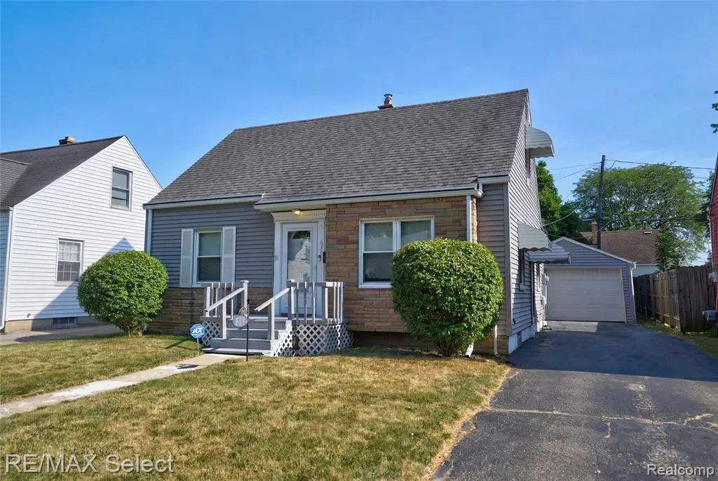 631 Alvord, Flint, MI 48507 - #1