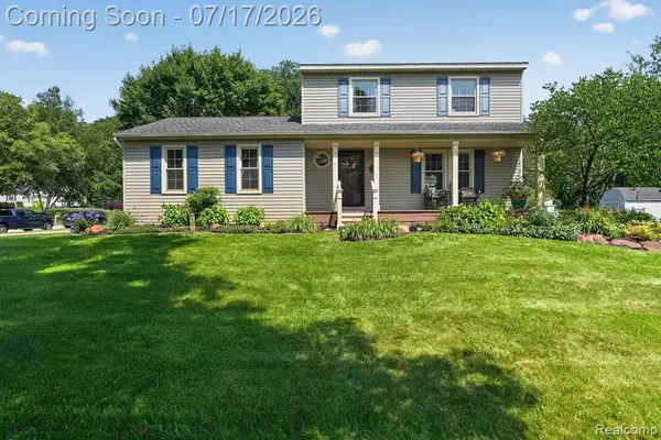 60309 Lamplighter, New Hudson, MI 48165