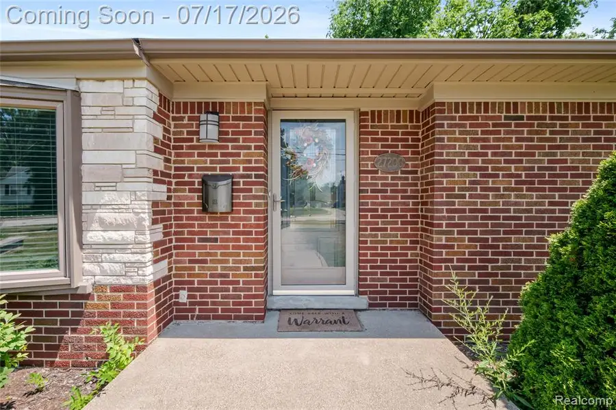 27200 Milton, Warren, MI 48092 - #2