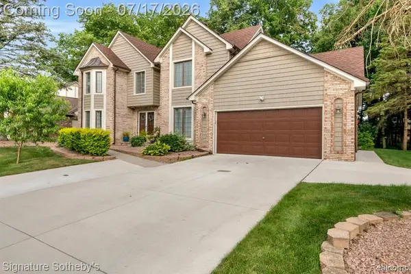 23134 Fox, Farmington Hills, MI 48335